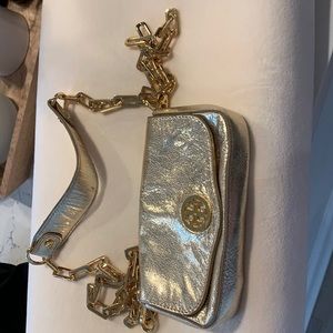 tory burch gold purse